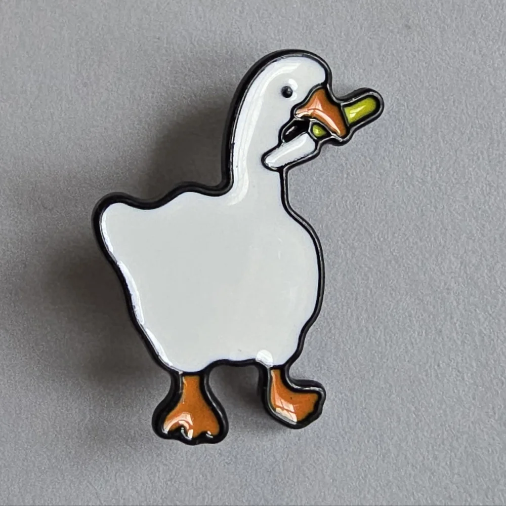 Goose with a knife pin enamel lapel brooch bird duck white black - Picture 1 of 9